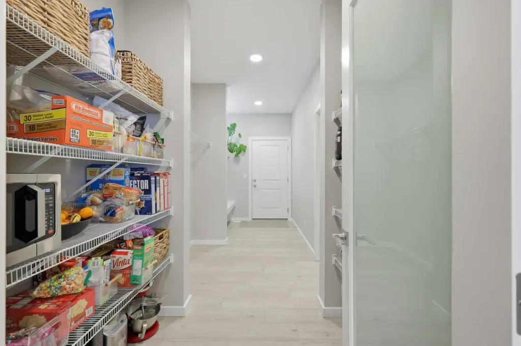 124 Emerald Drive Red Deer AB T4P3H1