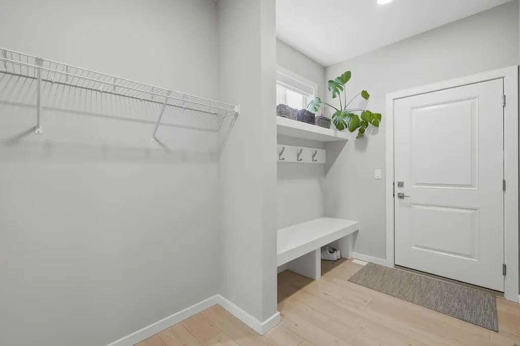 124 Emerald Drive Red Deer AB T4P3H1