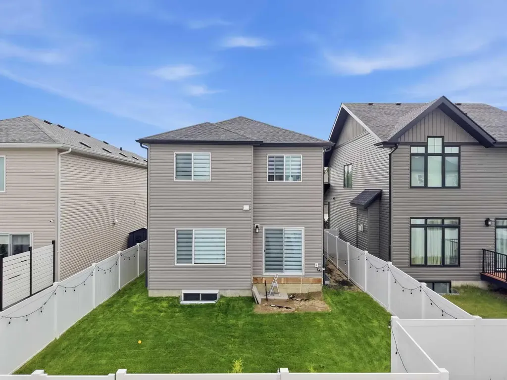 124 Emerald Drive Red Deer AB T4P3H1