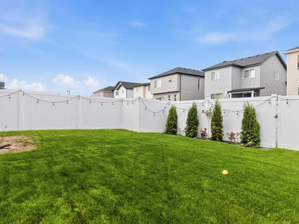 124 Emerald Drive Red Deer AB T4P3H1