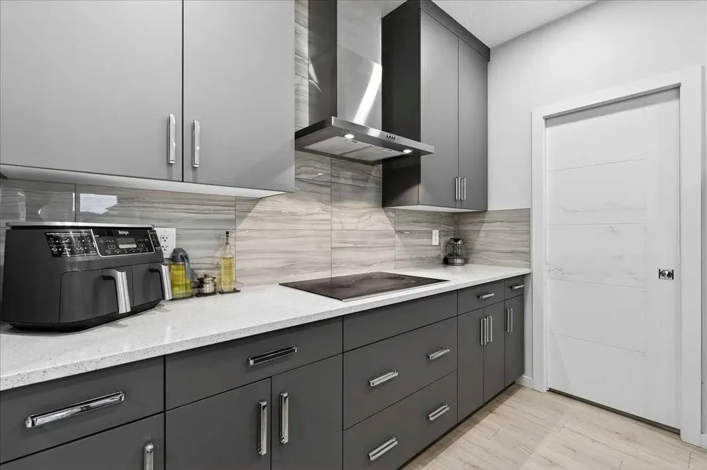 318 Walcrest Way SE Calgary AB T2X4V8