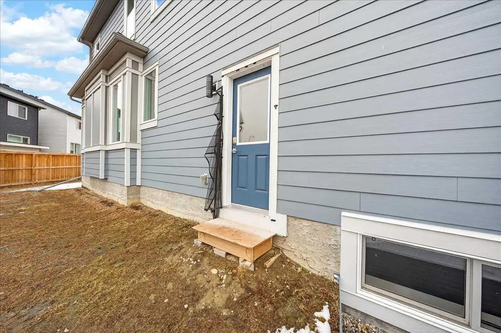 318 Walcrest Way SE Calgary AB T2X4V8