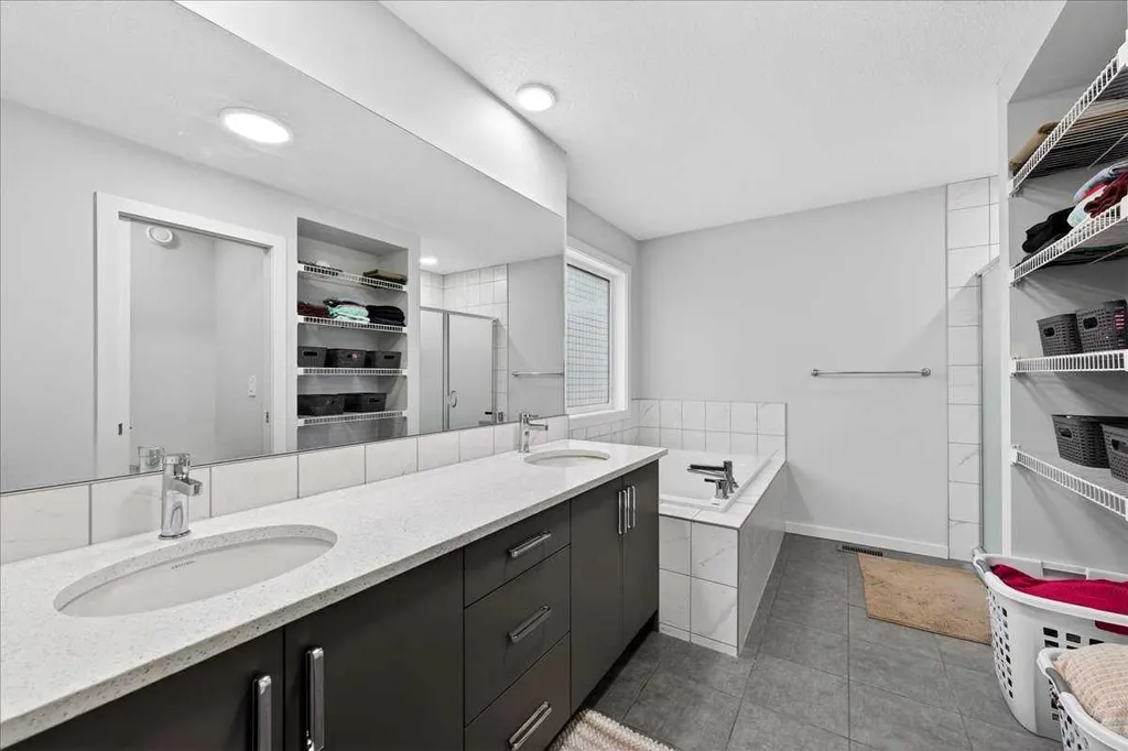 318 Walcrest Way SE Calgary AB T2X4V8