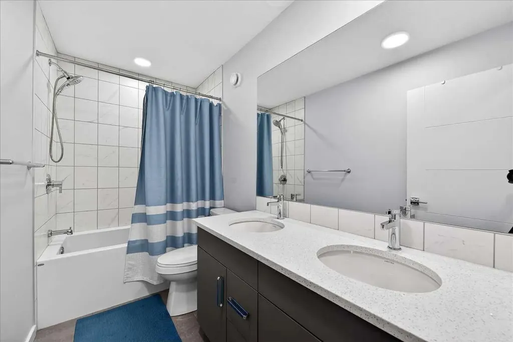 318 Walcrest Way SE Calgary AB T2X4V8