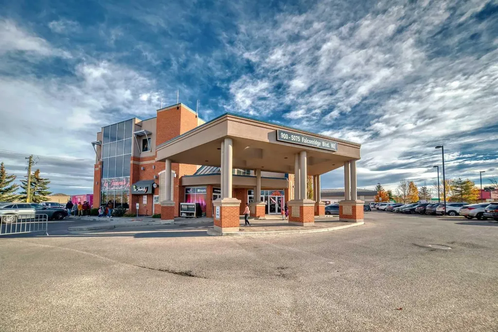 5075 Falconridge Boulevard NE Calgary AB T3J 3K9