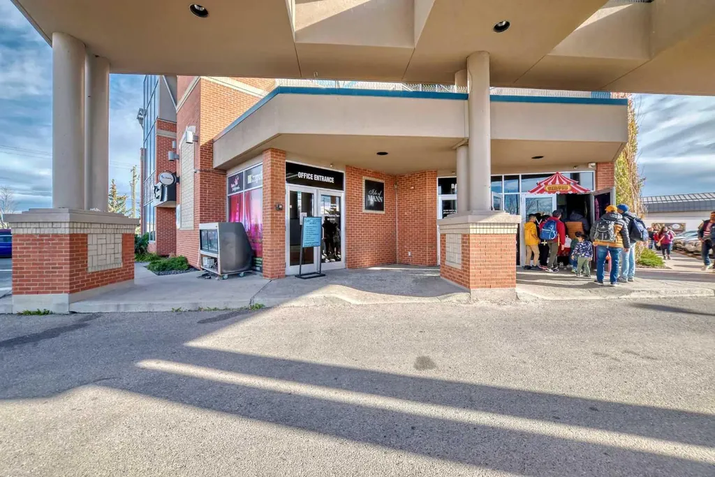 5075 Falconridge Boulevard NE Calgary AB T3J 3K9
