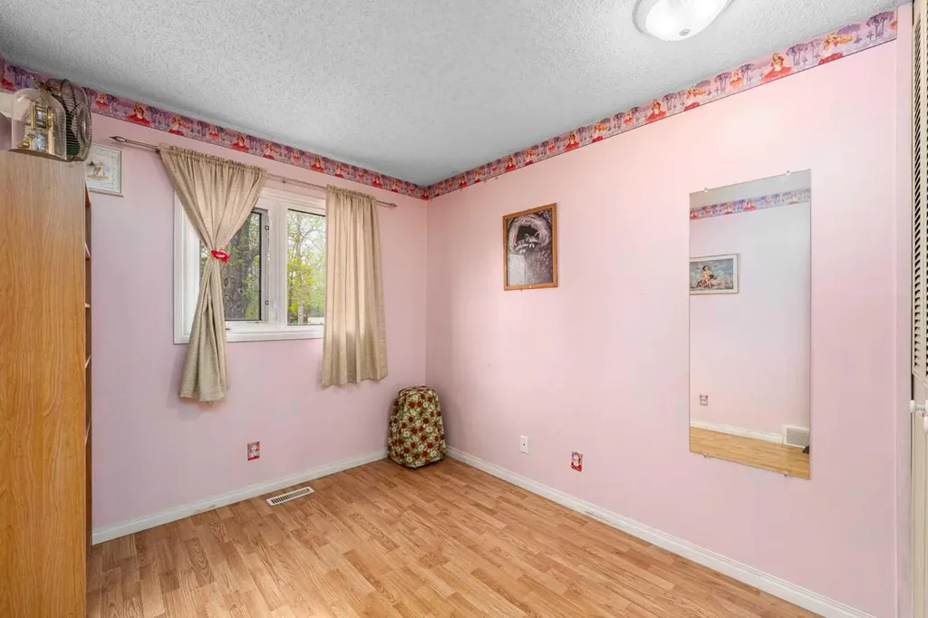 71 Sunmills Drive SE Calgary AB T2X 2R4