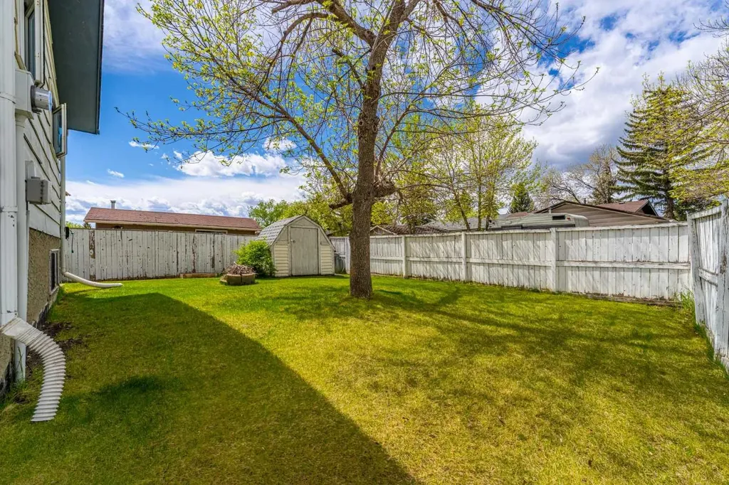 71 Sunmills Drive SE Calgary AB T2X 2R4