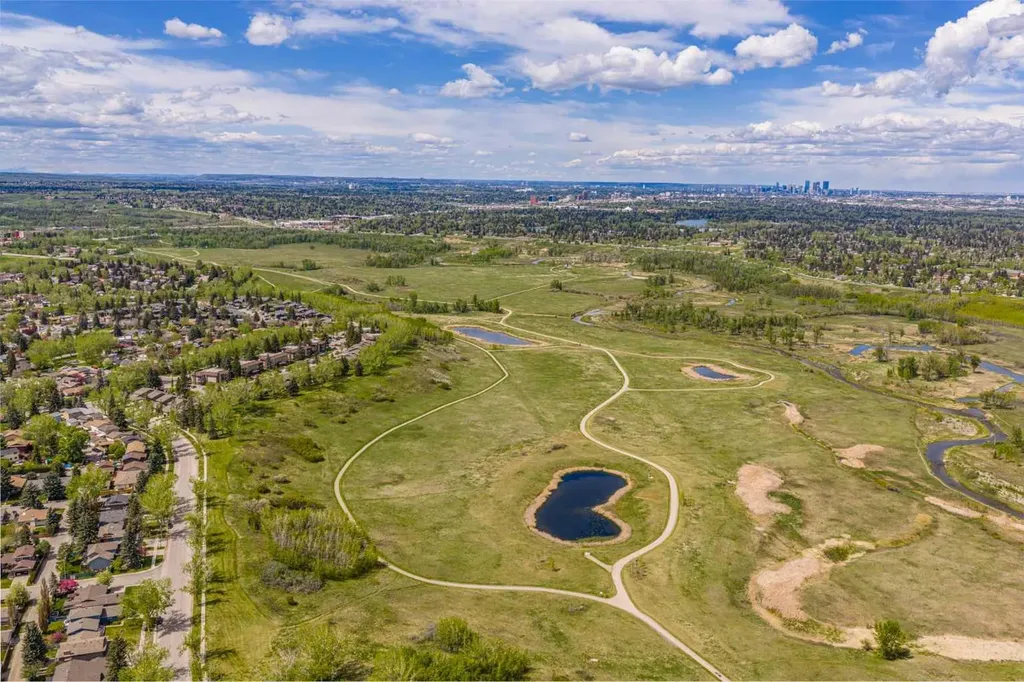 71 Sunmills Drive SE Calgary AB T2X 2R4