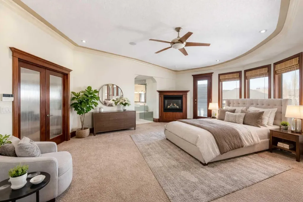 8 Coulee Park SW Calgary AB T3H 5J5