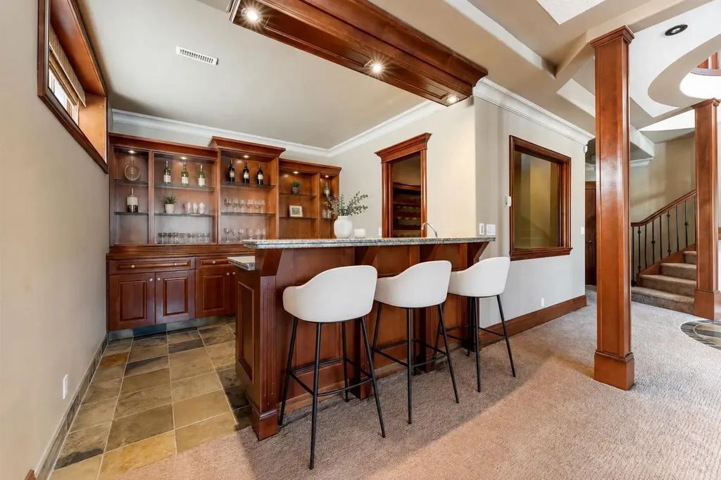 8 Coulee Park SW Calgary AB T3H 5J5
