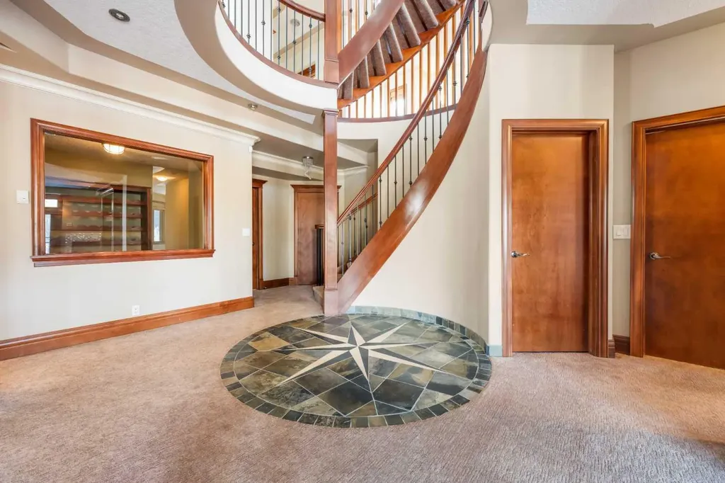 8 Coulee Park SW Calgary AB T3H 5J5
