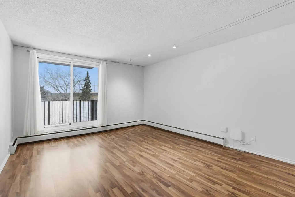 80 Galbraith Drive SW Calgary AB T3E 4Z6