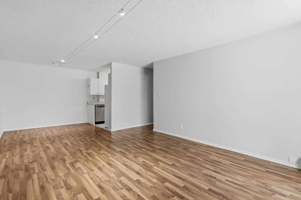 80 Galbraith Drive SW Calgary AB T3E 4Z6