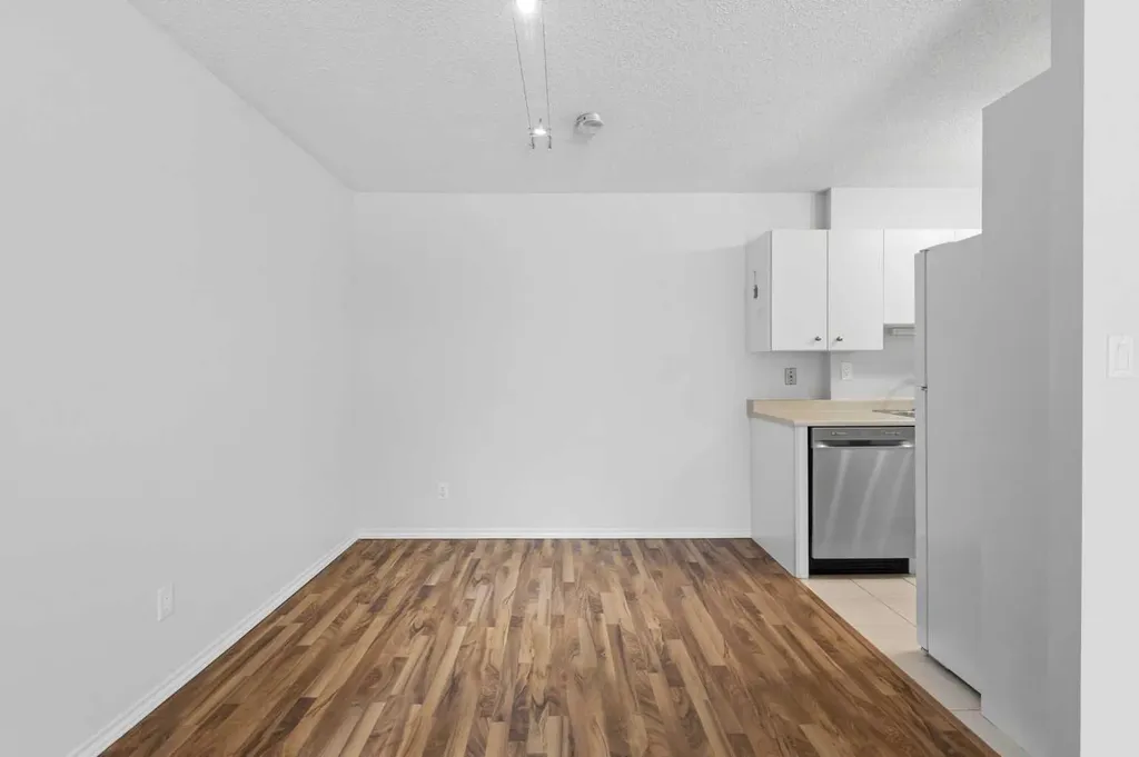 80 Galbraith Drive SW Calgary AB T3E 4Z6