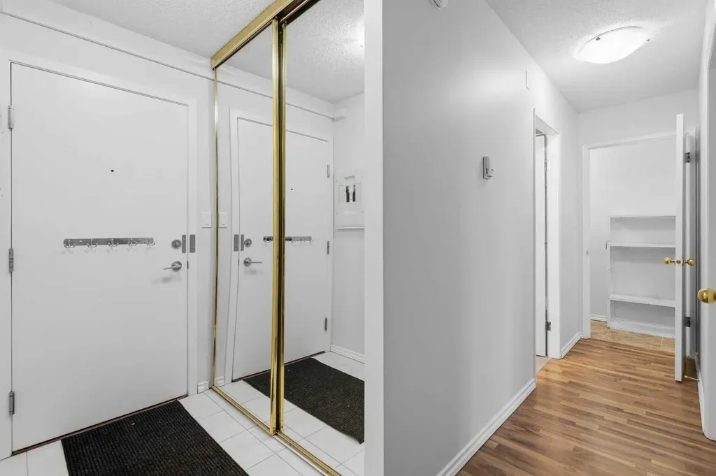 80 Galbraith Drive SW Calgary AB T3E 4Z6