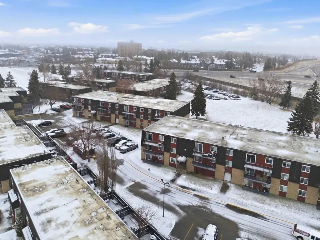 80 Galbraith Drive SW Calgary AB T3E 4Z6