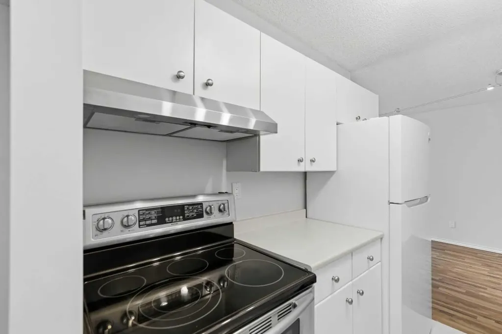 80 Galbraith Drive SW Calgary AB T3E 4Z6
