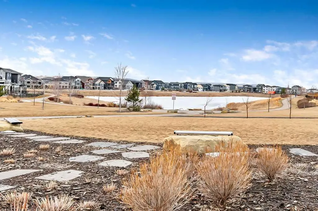 5 Birch Glen Okotoks AB T1S5S9