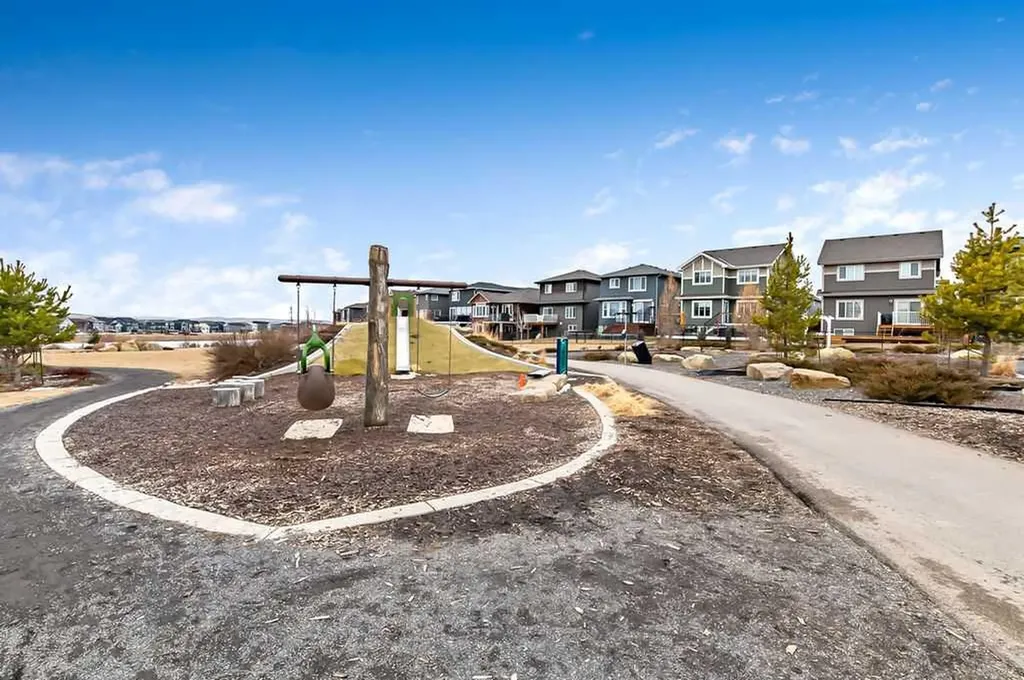 5 Birch Glen Okotoks AB T1S5S9