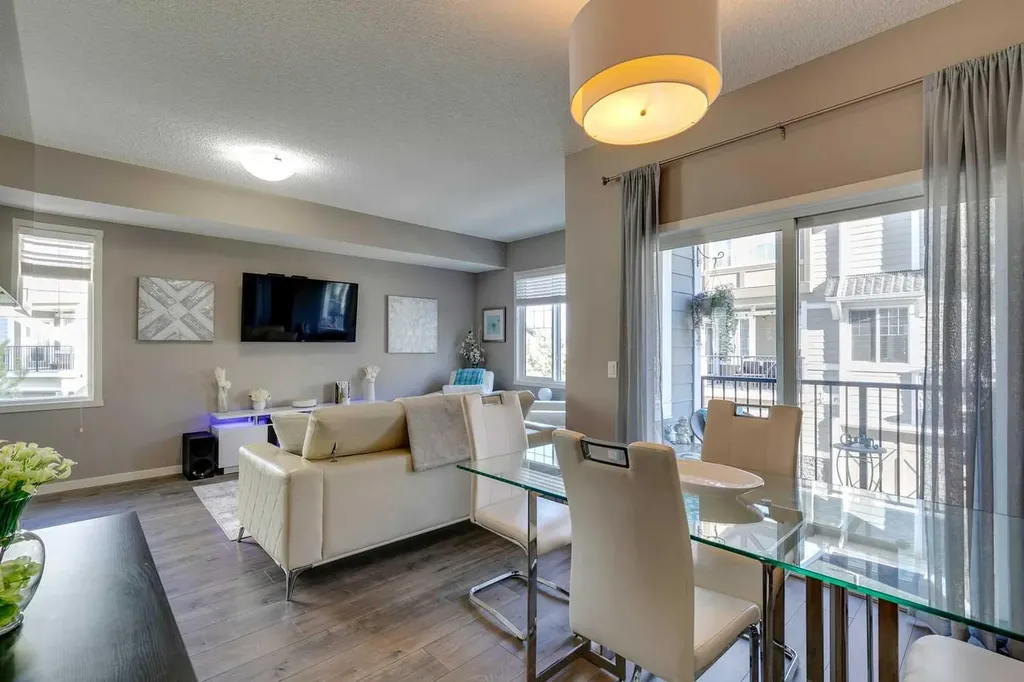 510 Nolanlake Villas NW Calgary AB T3R 0Z7