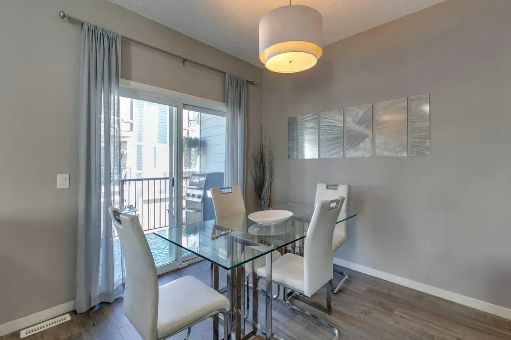 510 Nolanlake Villas NW Calgary AB T3R 0Z7