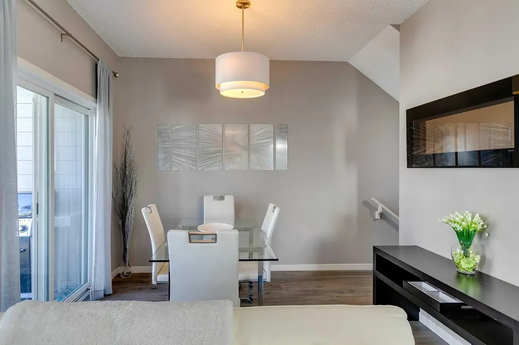 510 Nolanlake Villas NW Calgary AB T3R 0Z7