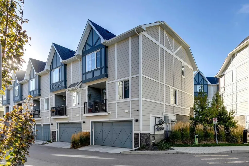 510 Nolanlake Villas NW Calgary AB T3R 0Z7
