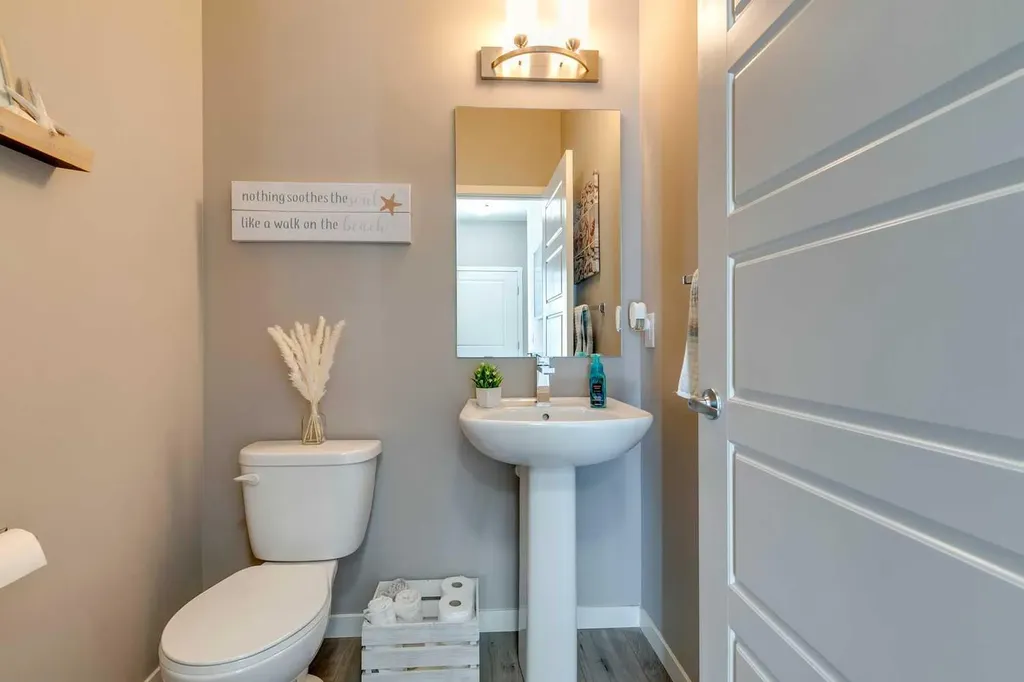 510 Nolanlake Villas NW Calgary AB T3R 0Z7