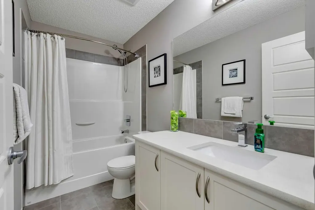 510 Nolanlake Villas NW Calgary AB T3R 0Z7