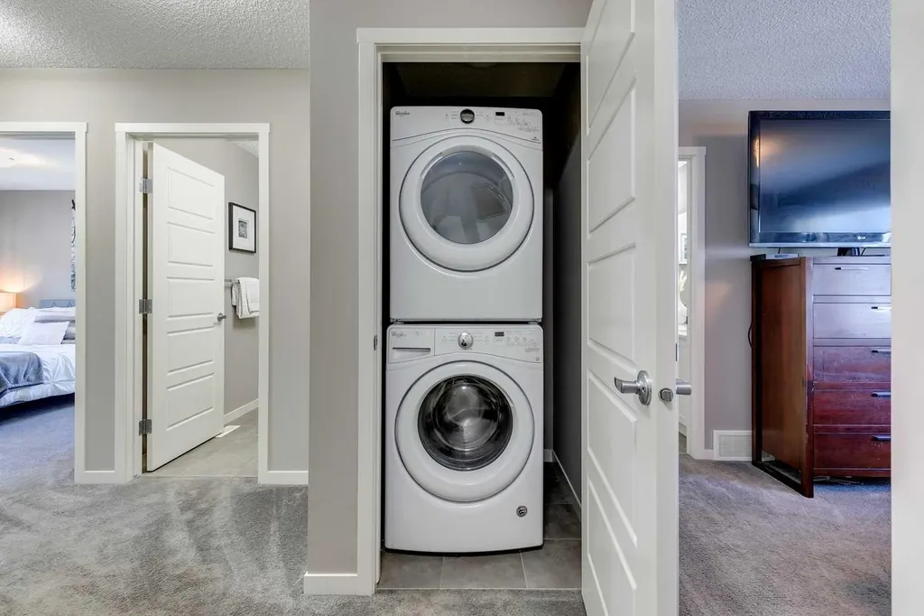 510 Nolanlake Villas NW Calgary AB T3R 0Z7