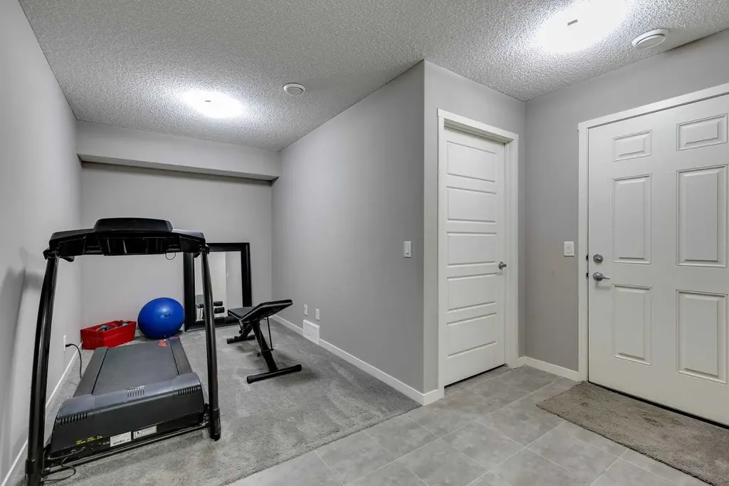 510 Nolanlake Villas NW Calgary AB T3R 0Z7