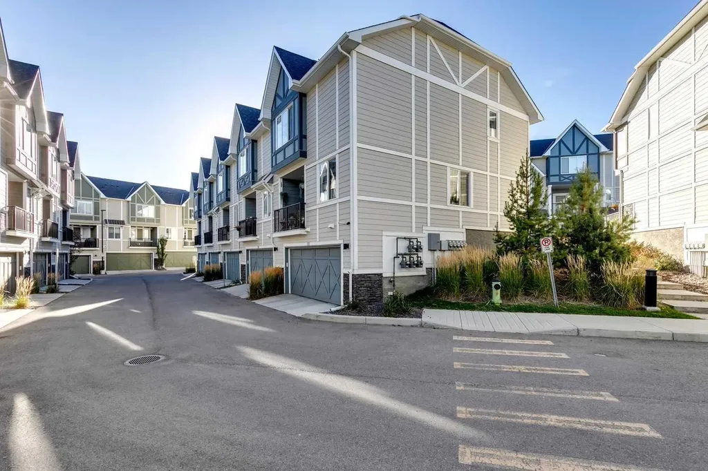 510 Nolanlake Villas NW Calgary AB T3R 0Z7
