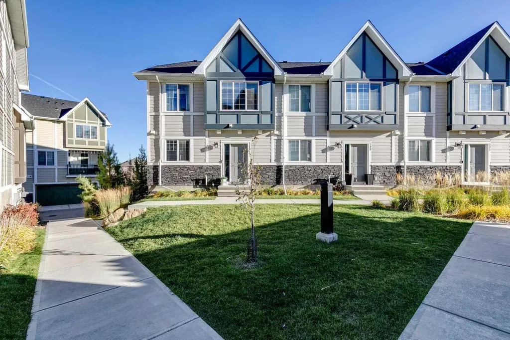 510 Nolanlake Villas NW Calgary AB T3R 0Z7