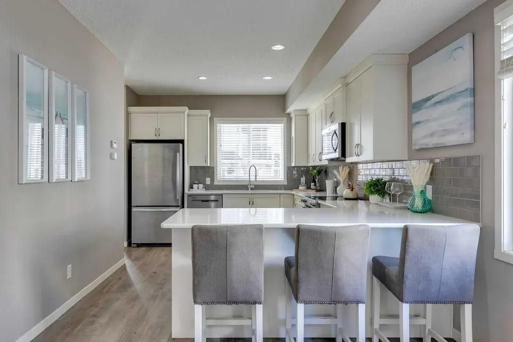 510 Nolanlake Villas NW Calgary AB T3R 0Z7