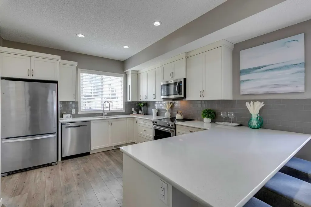 510 Nolanlake Villas NW Calgary AB T3R 0Z7
