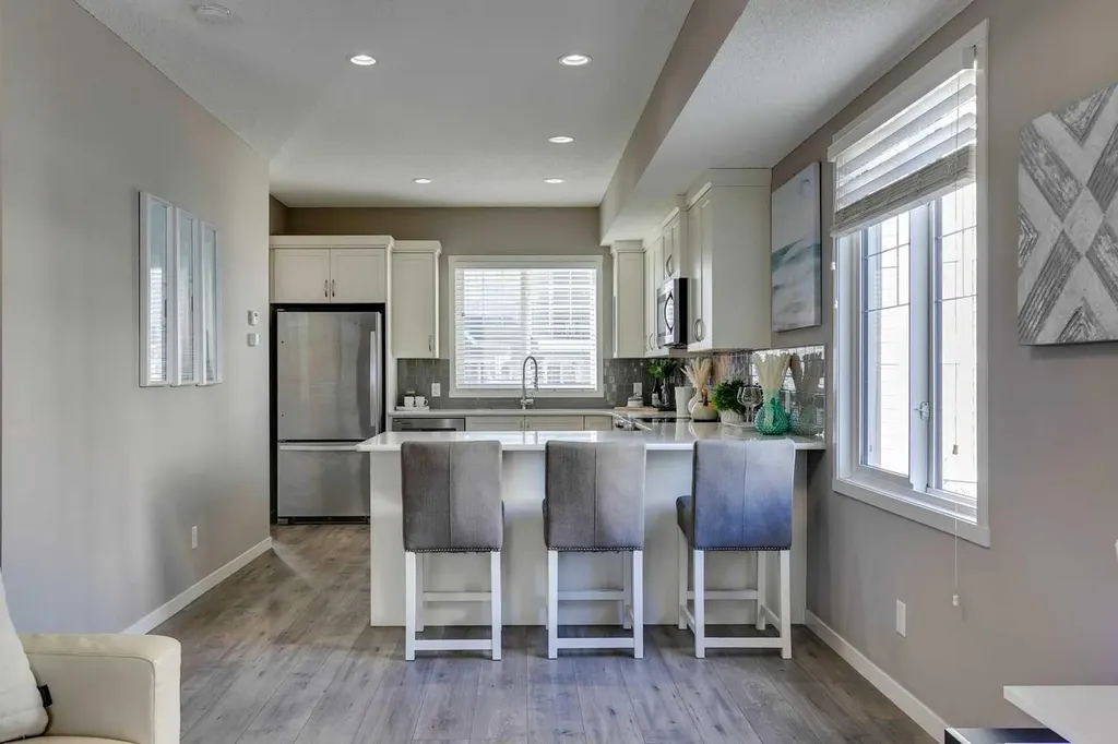 510 Nolanlake Villas NW Calgary AB T3R 0Z7