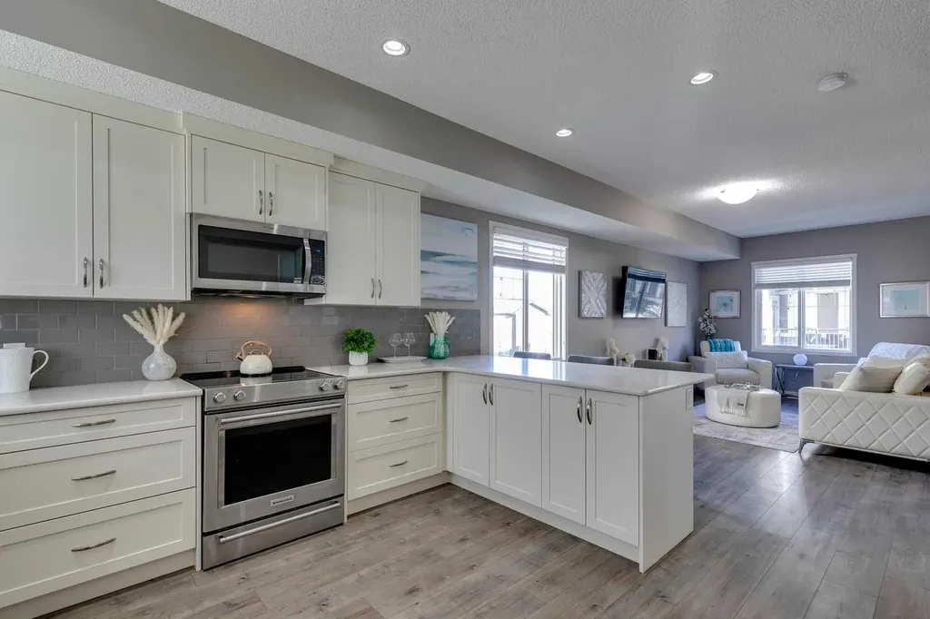 510 Nolanlake Villas NW Calgary AB T3R 0Z7