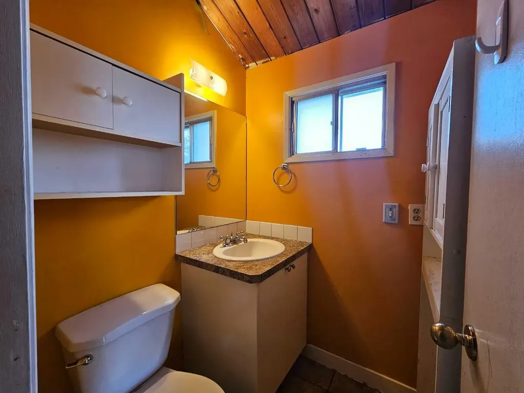 406 8 Street S Beiseker AB T0M 0G0