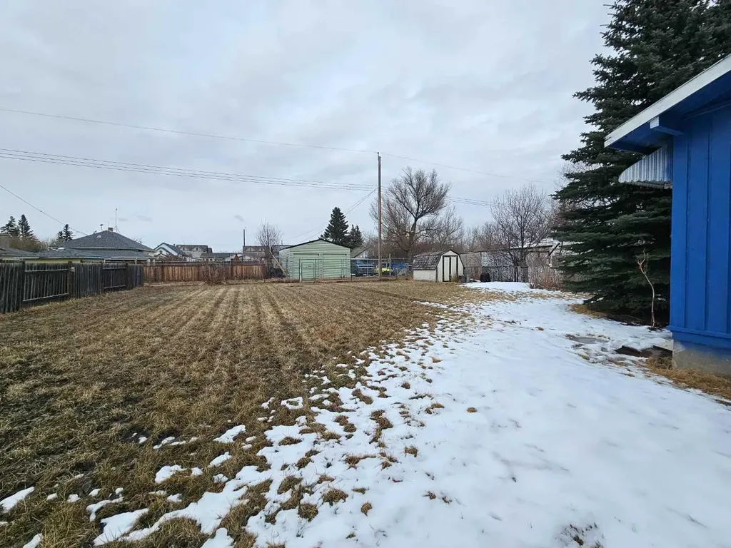 406 8 Street S Beiseker AB T0M 0G0
