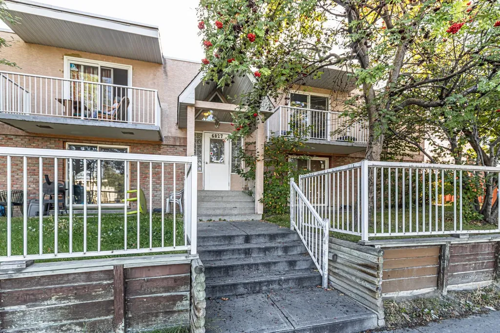 6827 Centre Street N Calgary AB T2K 5C4
