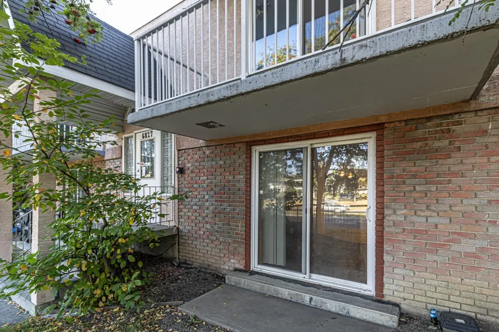 6827 Centre Street N Calgary AB T2K 5C4