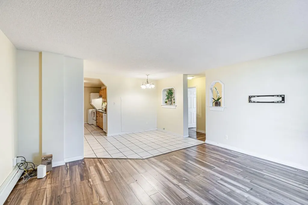 6827 Centre Street N Calgary AB T2K 5C4