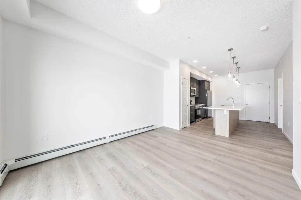 245 Edith Place NW Calgary AB T3R 2M7