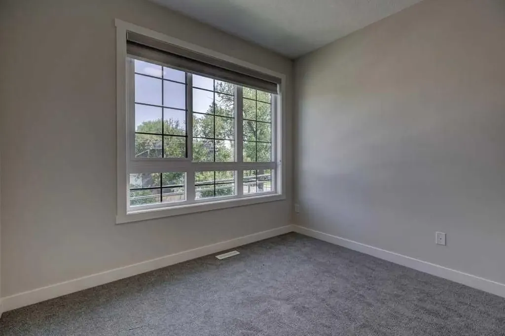 602 11 Avenue NE Calgary AB T2E 0Z7