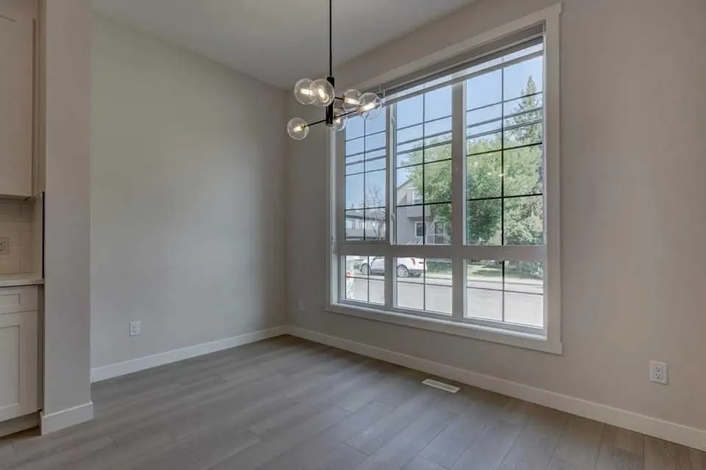 602 11 Avenue NE Calgary AB T2E 0Z7