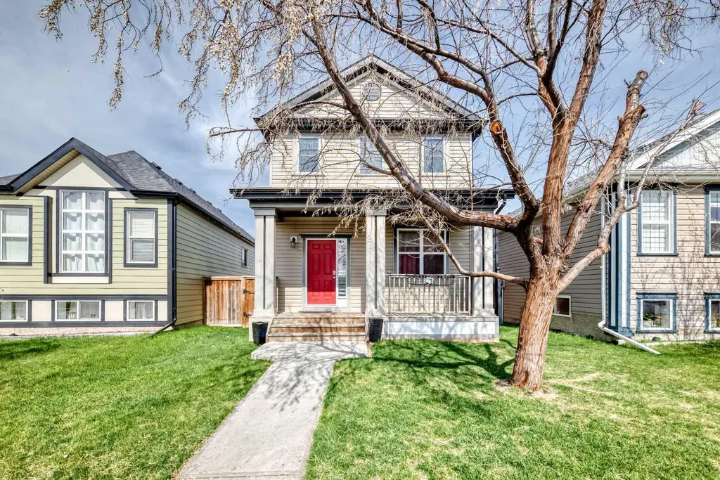 280 Copperstone Gardens SE Calgary AB T2Z 0R6