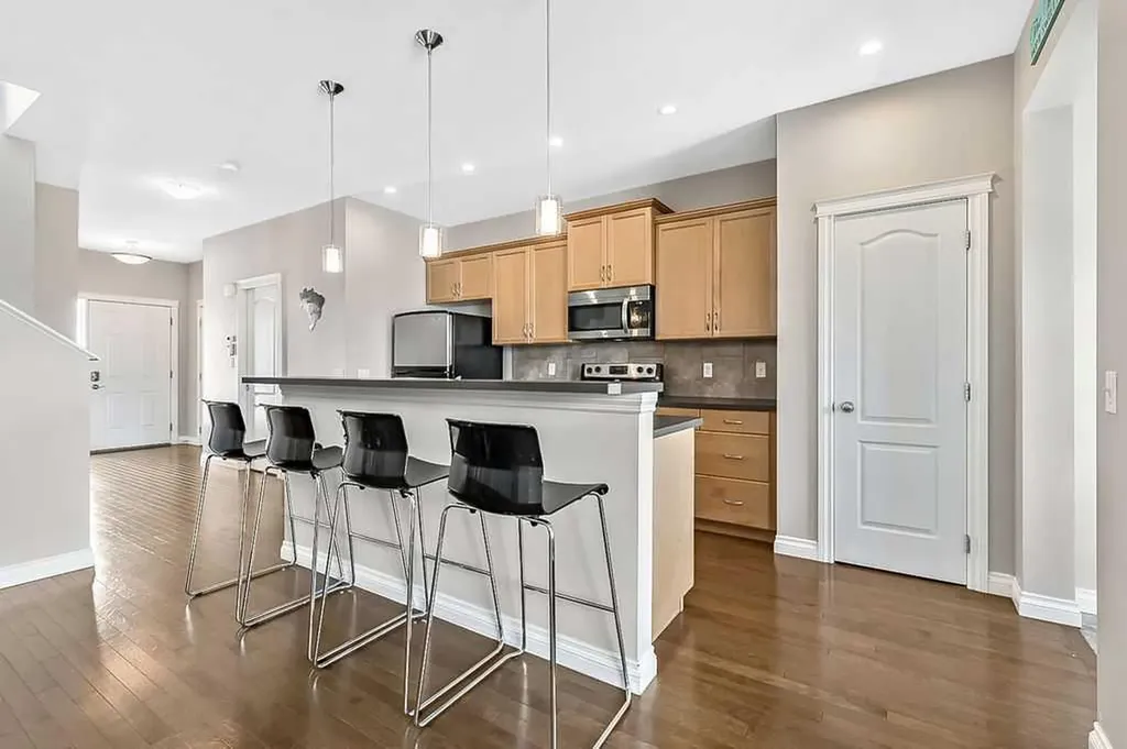 280 Copperstone Gardens SE Calgary AB T2Z 0R6