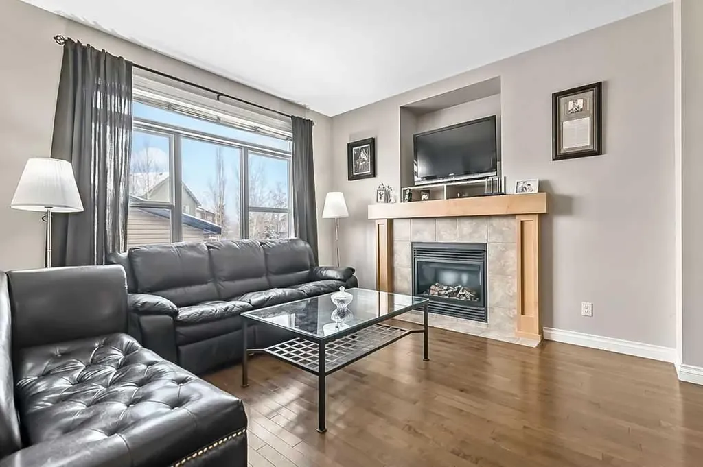 280 Copperstone Gardens SE Calgary AB T2Z 0R6