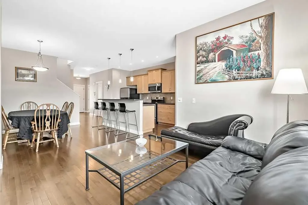 280 Copperstone Gardens SE Calgary AB T2Z 0R6